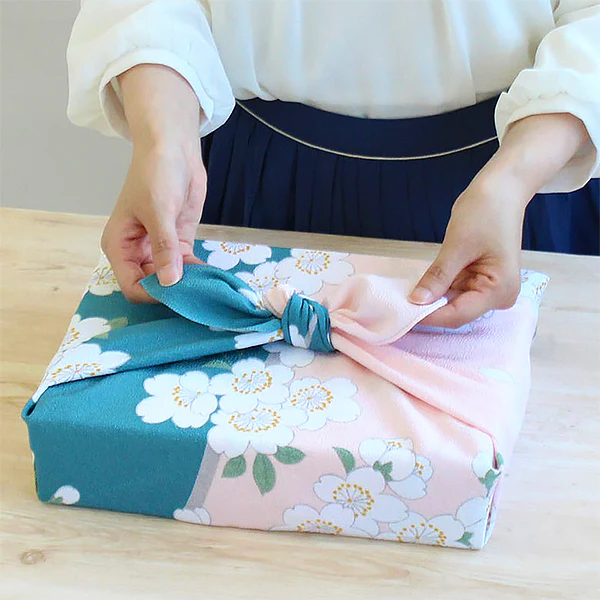 Furoshiki Fleur de Cerisier - Chirimen, 70x70cm - Image 2