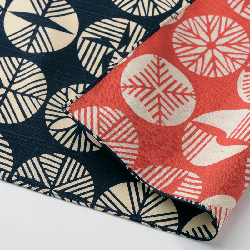 Furoshiki Réversible - Pin Bleu & Rouge, 104x104cm