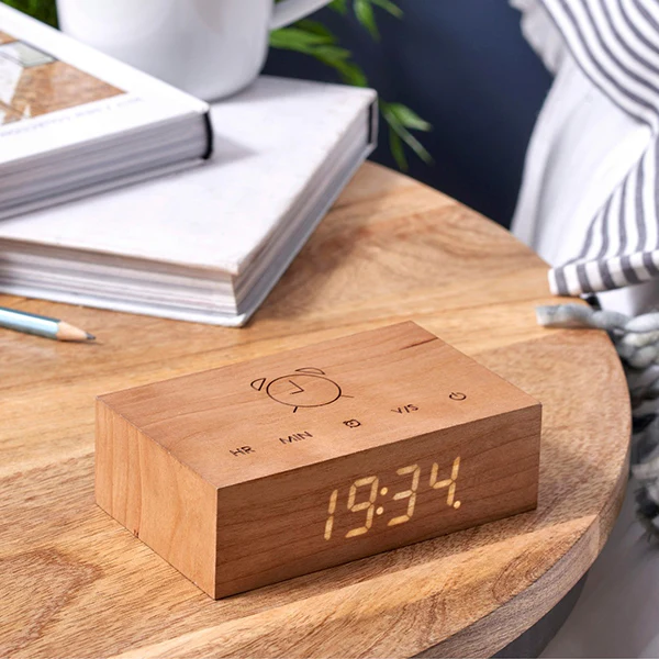 Réveil Flip Click Clock - Bois Cerisier