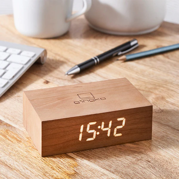 Réveil Flip Click Clock - Bois Cerisier - Image 3