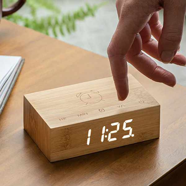 Réveil Flip Click Clock - Bois Bambou