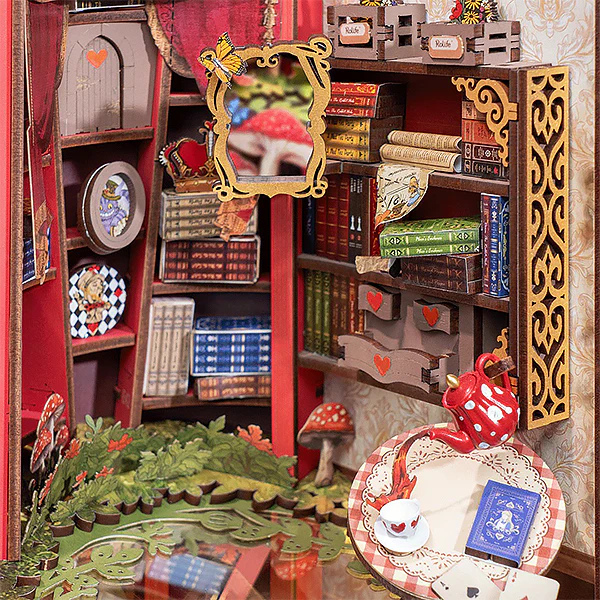 Rolife Alice aux Pays des Merveilles - DIY Book Nook, 300pcs (TGB12) - Image 6