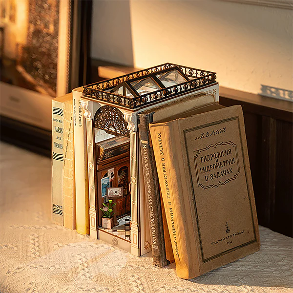 Rolife Arcade Dating - DIY Book Nook, 148pcs (TGB10-B) - Image 7
