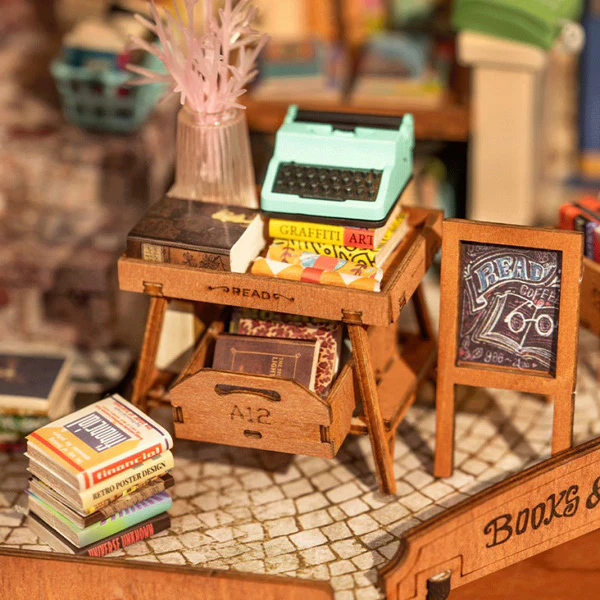 Rolife Corner Bookstore - Maison Miniature, 108pcs (DG164) - Image 9