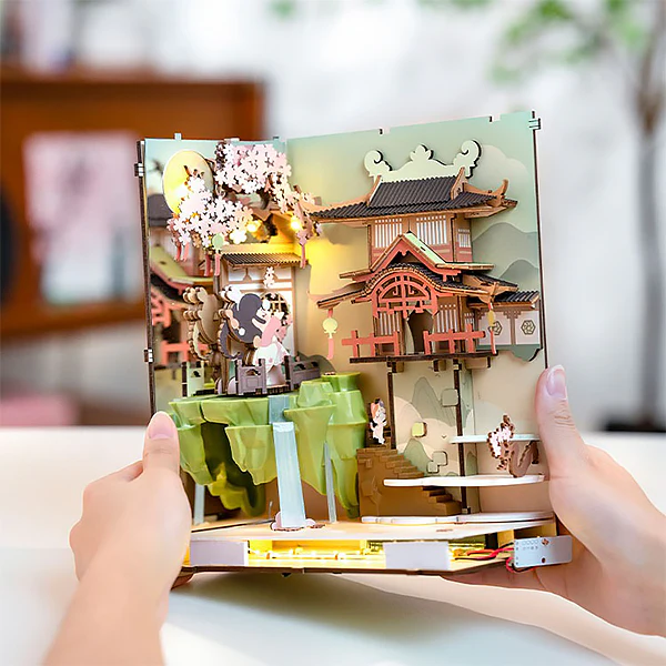 Rolife Falling Sakura - DIY Book Nook, 240 pcs (TGB05) - Image 4