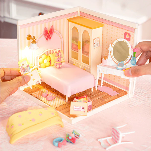 Rolife Lovely Pink Bedroom - Maison Miniature, 105pcs (DW016) - Image 5