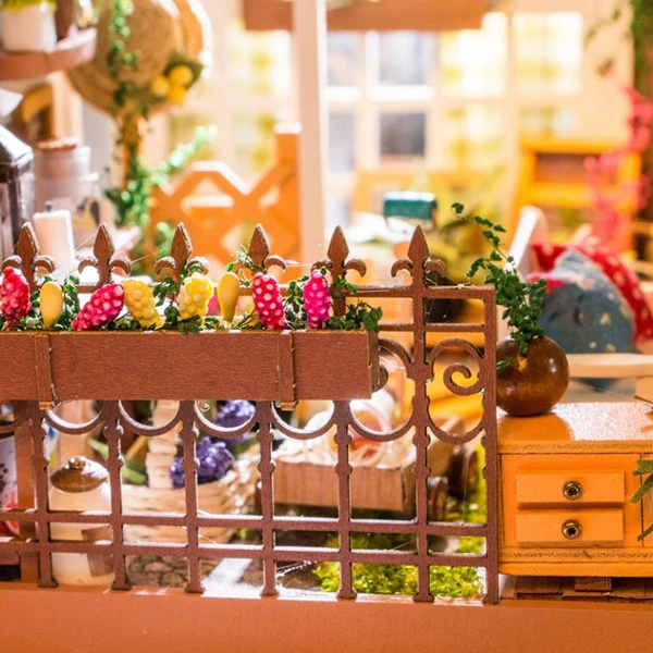 Rolife Miler's Flower House - Maison Miniature, 210pcs (DG104) - Image 8