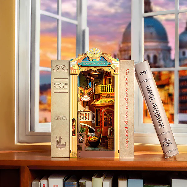 Rolife Romantic Venise - DIY Book Nook, 110pcs (TGB08) - Image 2