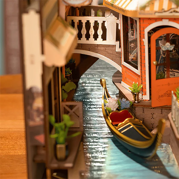 Rolife Romantic Venise - DIY Book Nook, 110pcs (TGB08) - Image 5