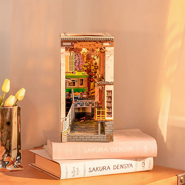 Rolife Sakura Densya - DIY Book Nook, 340 pcs (TGB01) - Image 7