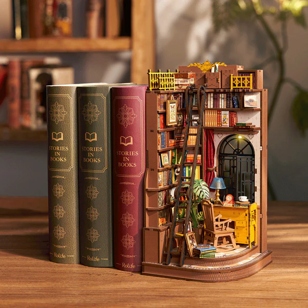 Rolife Silent Corner Study - Diy Book Nook, 196pcs (TGE02) - Image 4