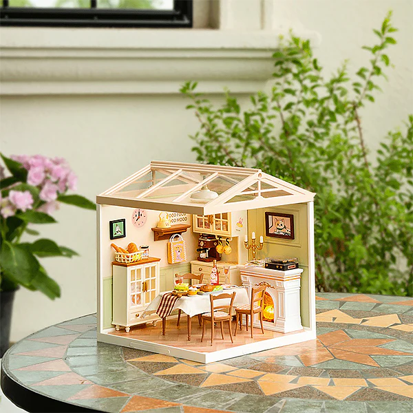 Rolife Warm Dining Room - Maison Miniature, 150pcs (DW015B) - Image 2